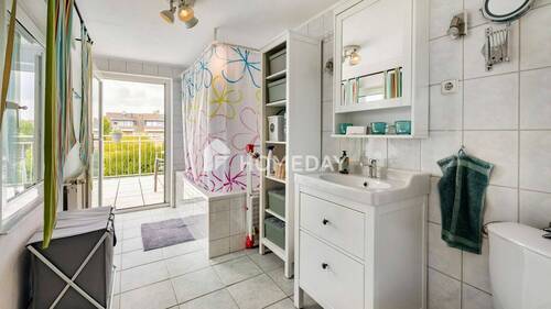 1. OG Badezimmer 1 - 