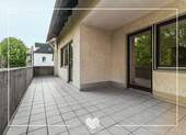 Balkon - GROßZÜGIGE 3,5-ZIMMER-WOHNUNG MIT BALKON IN ATTRAKTIVER LAGE