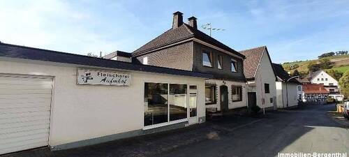Ladenlokal mit Garage - Mehrfamilienhaus, Wohnhaus mit 174,00 m&sup2; in Medebach zum Kaufen