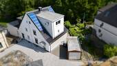 Außenansicht - Viel Platz für die Familie - modernisierte Doppelhaushälfte mit Garage und großem Garten