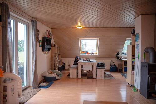 Wohnzimmer - *Geräumige 4-Zimmer-Wohnung in Senden-Hittistetten*