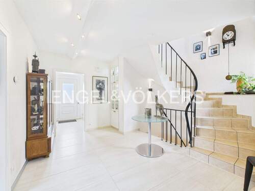 Herzlich Willkommen - 6 Zimmer Einfamilienhaus zum Kaufen in Krefeld