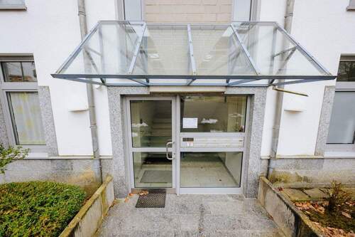 Eingang am hinteren Haus - 