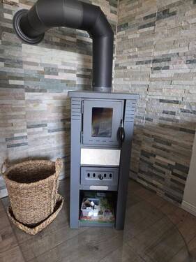 Kaminofen im Wohnzimmer - 