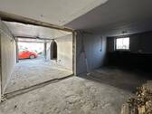 riesige Garage und Nebenraum - 
