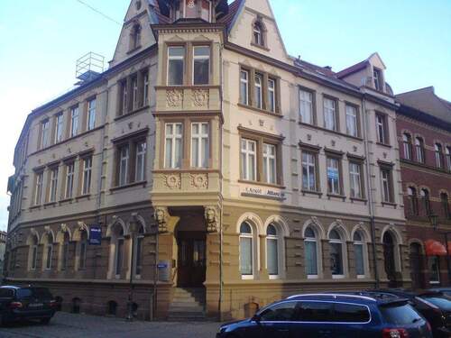 Hausansicht - +++ Helle 3 -Zimmer Wohnung am Makt von Kahla zu vermieten +++