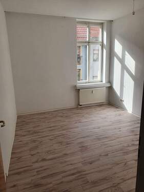 Zimmer - 3 Zimmer Etagenwohnung zur Miete in Kahla