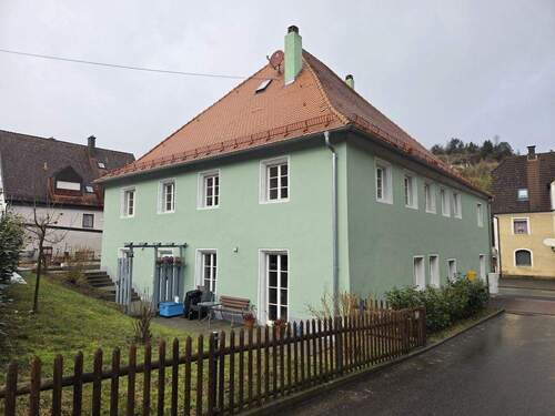 Objektansicht - Mehrfamilienhaus, Wohnhaus zum Kaufen in Pommelsbrunn