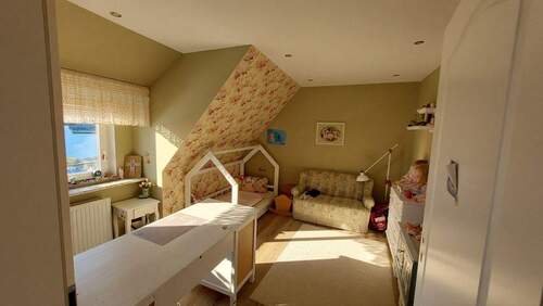 dec98f7b-69a4-44c8-9e20-85ca20ffd41c.jpg - 