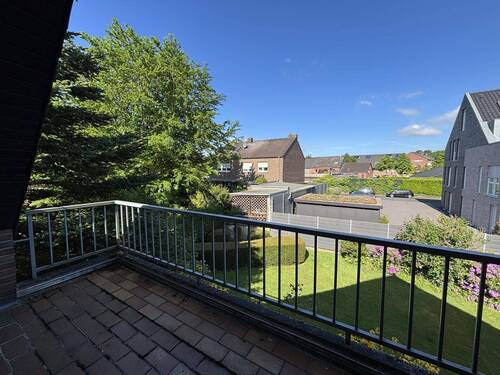 Balkon am Wohnzimmer im Obergeschoss - 