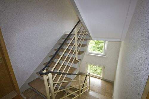 Treppenhaus - Etagenwohnung mit 68,70 m² in Halle (Saale) zur Miete