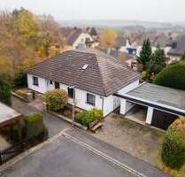 Ihr neues Zuhause in Bestlage: Einfamilienhaus mit Garten, Doppelgarage & Einliegerwohnung - Würzburg Lengfeld