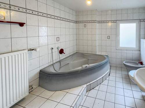 Tageslichtbad OG Haus 3 - 
