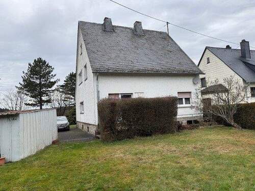 Rückansicht - 8 Zimmer Einfamilienhaus in Morbach