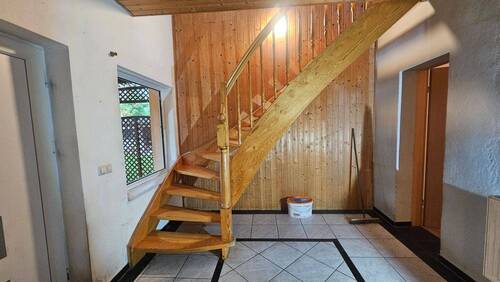 Treppe Haus 2.jpg - 