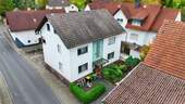 Drohne 5 - Zweifamilienhaus mit großem Grundstück und vielseitigem Potenzial in Gedern
