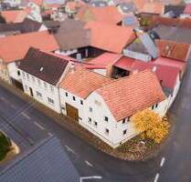 Wohnhaus mit ehem. Gaststätte - Großzügiges Gebäude mit Entwicklungspotenzial (Wohn- und Gewerbefläche ca.265 m² + Nutzfläche ca.155 m²) - Zellingen Duttenbrunn