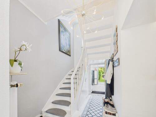 Treppe - Doppelhaushälfte mit 124,60 m² in Pulheim zum Kaufen