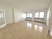Wohnzimmer - SB. Nauwieser Viertel, umfangreich renovierte 3 ZKB im 1.OG. Nicht WG geeignet.