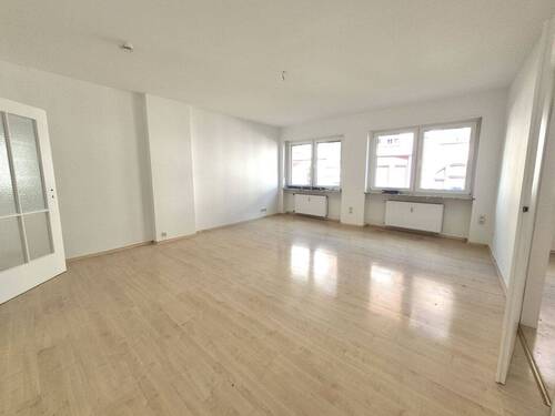 Wohnzimmer - SB. Nauwieser Viertel, umfangreich renovierte 3 ZKB im 1.OG. Nicht WG geeignet.