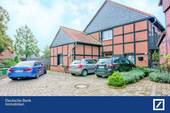 Eingang - Hofeinfahrt - 3-Familien-Fachwerkhaus in Dorflage