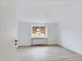 Schlafzimmer - 4 Zimmer Etagenwohnung zum Kaufen in Aschaffenburg
