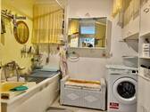 Bad mit Wanne - 