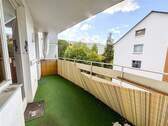 Loggia - Golzheim: Lage, Potenzial, Perspektive - 3-Zimmer-Wohnung mit Freiraum für eigene Ideen
