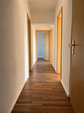 Flur - 3 Zimmer Etagenwohnung zur Miete in Groitzsch