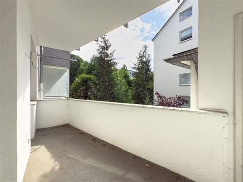 Loggia - 3-Zimmer-Wohnung in Toplage mit Loggia Leerstehend