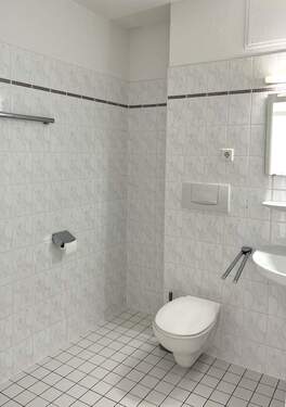 Helles Badeszimmer - 