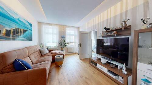 Wohnzimmer - 3 Zimmer Etagenwohnung zum Kaufen in Leipzig