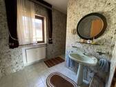 Badezimmer Hauptwohnung - 