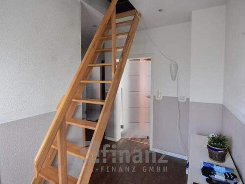 Flur - Einfamilienhaus mit 83,90 m² in Oelsnitz zum Kaufen