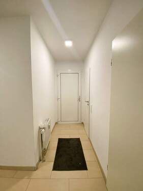 26 Diele und Hinterausgang EG - 