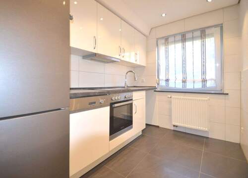 Neuwertige Einbauküche - Hochwertig sanierte Wohnung mit Blick ins Grüne