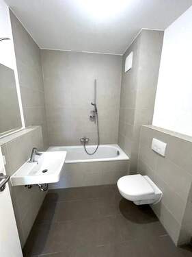 Modernes Badezimmer - 