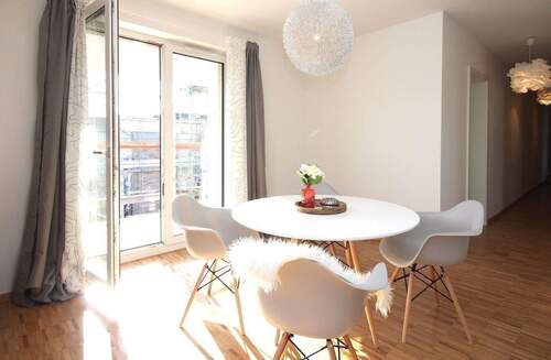 Wohnzimmer - Musterwohnung - Etagenwohnung mit 67,20 m&sup2; in Dresden zur Miete