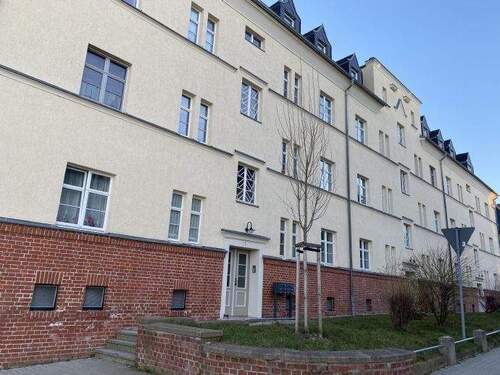 Hausansicht - Grüner Winkel !!! tolle Lage- 3-Raum-Wohnung- Balkon- Chemnitz- Heimgarten