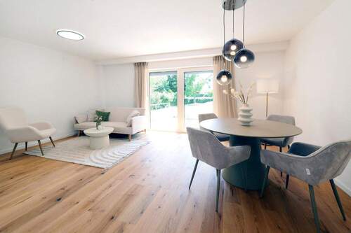 Wohn- und Essbereich - *PROVISIONSFREI* Lichtdurchflutetes Reiheneckhaus mit Garten und Garage in ruhiger Lage