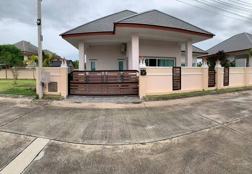 Bild 2 - 4 Zimmer Mehrfamilienhaus, Wohnhaus zum Kaufen in Pattaya