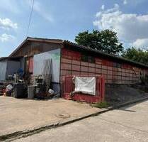 Grundstück bebaut mit Mehrzweckhalle in Riesa - vermietet