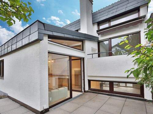 Terrasse mit Zugang von der Küche - 