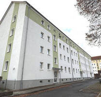 Gepflegte 3-Raum-Wohnung mit Parkett, Garage und sofortiger Verfügbarkeit - Erfurt Altstadt