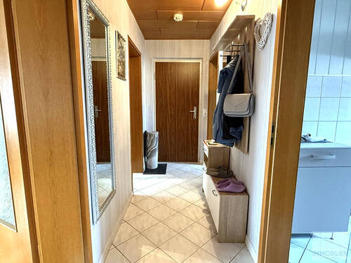 Flur - 3 Zimmer Etagenwohnung in Erfurt