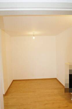 Zimmer 1.JPG - 2 Zimmer Etagenwohnung in Rimbach