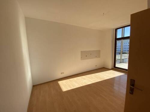 Schlafzimmer oder Küche 1. OG - 