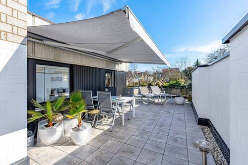 Bild 1 - Stil trifft Stadtgrün - Lichtdurchflutete Wohnung mit Terrassenflair am Stadtpark