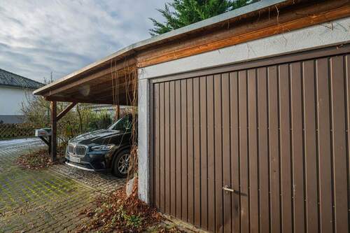 Garage und Carport - 