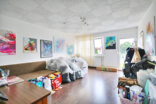 Wohnzimmer - 3 Zimmer Etagenwohnung zum Kaufen in Heilbronn